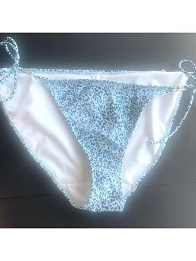 👙 American Eagle Outfitters Bikinis/Swim, Size L for Women
